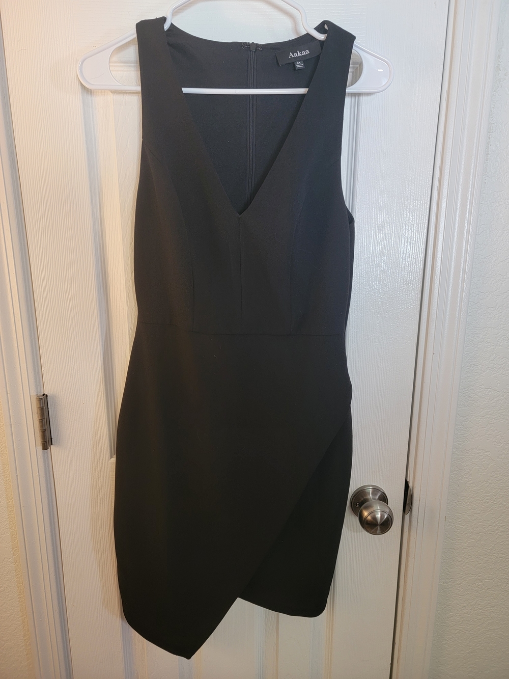 Aakaa Black Sleeveless V-Neck Mini Dress